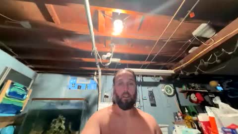 Snapshot of 33adidas chatting on 5, 4, 2026 33adidas online show from 5, 4, 2026