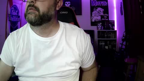 Snapshot of 3ndlessmike chatting on 17, 5, 2026 3ndlessmike online show from 17, 5, 2026