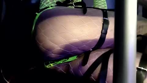 1 online show from 2, 10, 2025