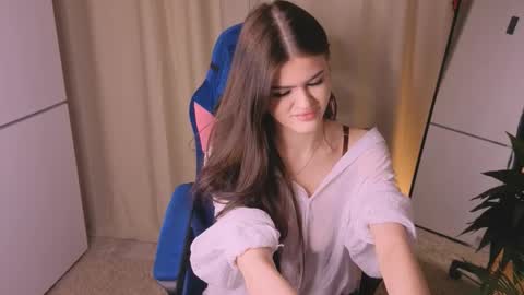 Snapshot of 404cutie chatting on 1, 3, 2026 Eva online show from 1, 3, 2026