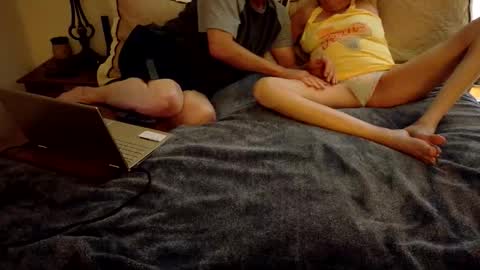 Snapshot of 420harleycouple chatting on 17, 10, 2025 420coupleforfun online show from 17, 10, 2025