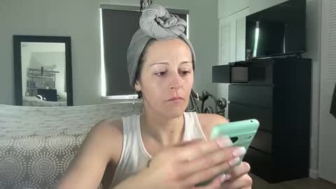 Snapshot of 420kc_couple chatting on 27, 5, 2026 KC420Couple online show from 27, 5, 2026