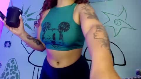Snapshot of 420viol3ta_ chatting on 30, 6, 2026 Violeta online show from 30, 6, 2026