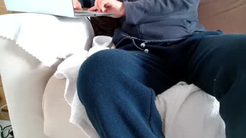 F E L I X -  -  F O ll O W      M E  online show from 6, 1, 2025