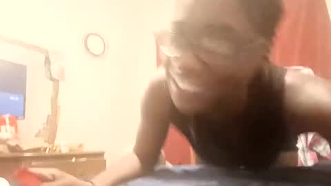 Snapshot of 69hersheycisses chatting on 9, 10, 2025 69hersheycisses online show from 9, 10, 2025