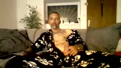 Num online show from 11, 11, 2025