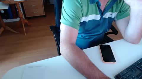 Snapshot of 69pifpaf chatting on 12, 9, 2025 69pifpaf online show from 12, 9, 2025