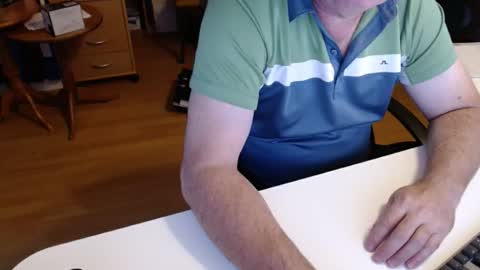 Snapshot of 69pifpaf chatting on 27, 10, 2025 69pifpaf online show from 27, 10, 2025