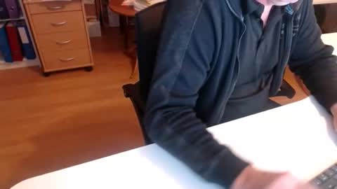 Snapshot of 69pifpaf chatting on 2, 12, 2025 69pifpaf online show from 2, 12, 2025