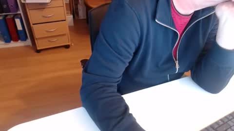 Snapshot of 69pifpaf chatting on 15, 12, 2025 69pifpaf online show from 15, 12, 2025