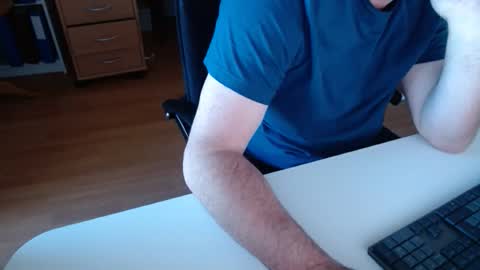 Snapshot of 69pifpaf chatting on 21, 12, 2025 69pifpaf online show from 21, 12, 2025