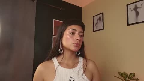Snapshot of 6briela9 chatting on 15, 6, 2026 B R I E L A online show from 15, 6, 2026