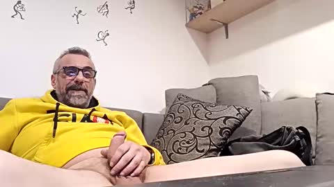 Snapshot of 6georget6 chatting on 22, 11, 2025 George online show from 22, 11, 2025