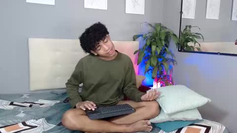 Snapshot of 777_jmz chatting on 18, 2, 2025 777_jmz online show from 18, 2, 2025