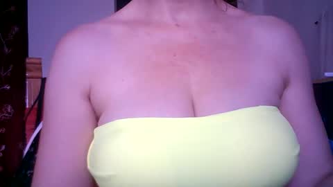 Snapshot of 77lilu chatting on 29, 6, 2026 Lilu online show from 29, 6, 2026