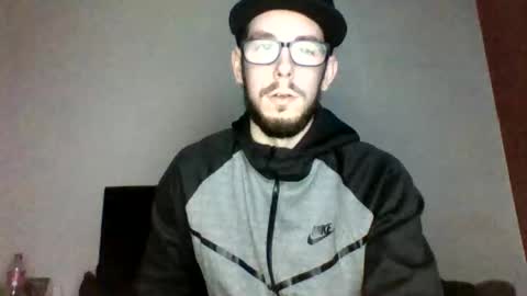 Snapshot of 8inchbeam chatting on 4, 12, 2025 8inchbeam online show from 4, 12, 2025