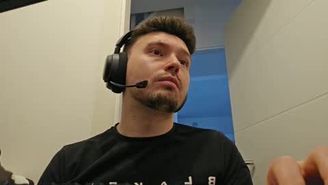 8inchdude93 online show from 1, 10, 2025