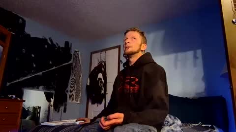 Snapshot of 9_25 chatting on 12, 1, 2025 8over6 online show from 12, 1, 2025