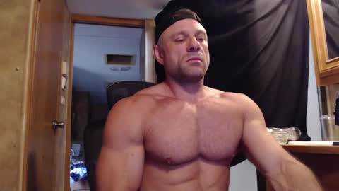 9 fat inches online show from 15, 9, 2025