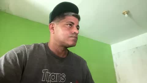 Snapshot of 9vinhocamshow chatting on 24, 7, 2026 9vinhocamshow online show from 24, 7, 2026