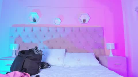 Snapshot of _agathaargent chatting on 2, 1, 2025 Agatha online show from 2, 1, 2025