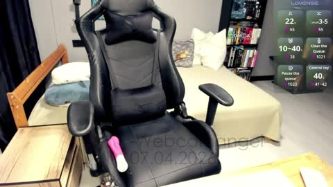 Aleksandra online show from 7, 4, 2026