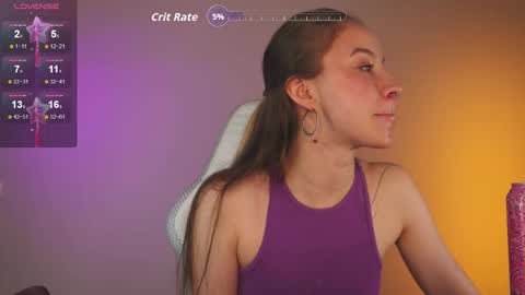 Snapshot of _alexa_gold_ chatting on 5, 10, 2025 _alexa_gold_ online show from 5, 10, 2025