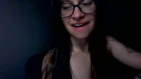 Snapshot of _alyson chatting on 27, 5, 2026 _alyson online show from 27, 5, 2026