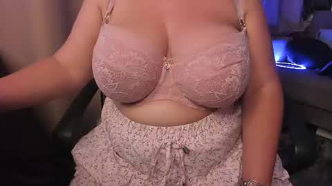 Snapshot of _alyssia_ chatting on 7, 7, 2026 lisa online show from 7, 7, 2026