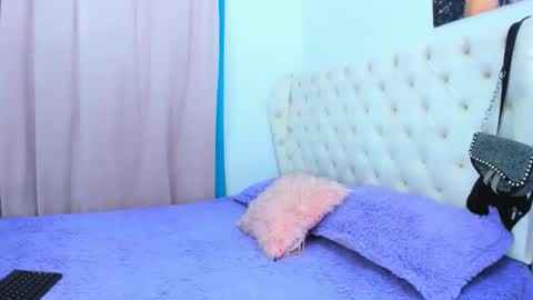 Analia online show from 1, 3, 2025