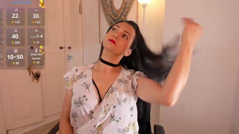 Snapshot of _anaruiz chatting on 10, 1, 2025 Ana Ruiz online show from 10, 1, 2025