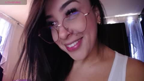 Snapshot of _andrea_gomez1 chatting on 23, 4, 2026 andrea online show from 23, 4, 2026