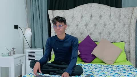 Andres online show from 1, 12, 2024