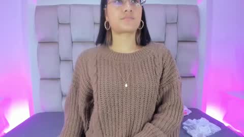 Angel Azul online show from 10, 12, 2024