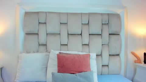 Angel Azul online show from 26, 12, 2024