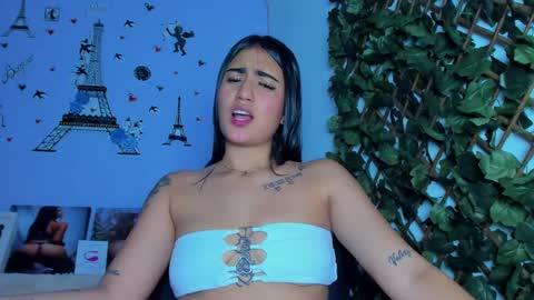 Snapshot of _angelnaugthy_ chatting on 28, 12, 2024 ANGEL online show from 28, 12, 2024