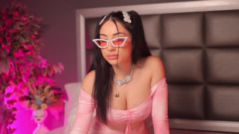 Snapshot of _anna_bloom chatting on 16, 1, 2025 Anna online show from 16, 1, 2025