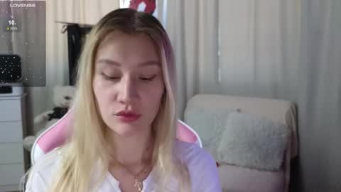 Anna Nolan online show from 17, 9, 2025