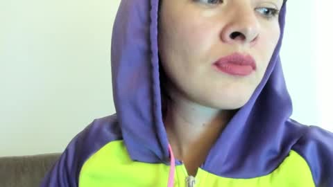 antonia online show from 6, 2, 2025