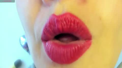Snapshot of _antomouth_paradise chatting on 12, 5, 2026 antonia online show from 12, 5, 2026