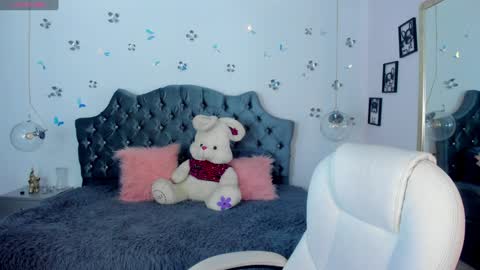 antonnela online show from 21, 1, 2025