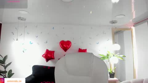 Snapshot of _antonnela_ chatting on 14, 2, 2026 antonnela online show from 14, 2, 2026