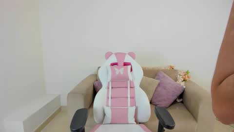    online show from 7, 3, 2025