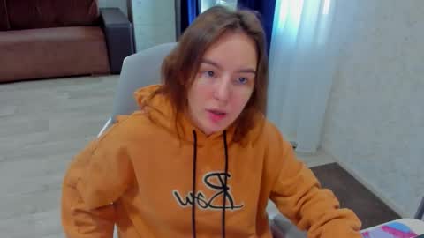 Snapshot of _arina_cox__ chatting on 17, 9, 2025 Arina online show from 17, 9, 2025