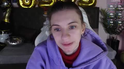 _ash_leyy_ online show from 17, 12, 2025