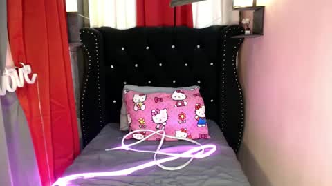 Snapshot of _athenamiller_ chatting on 11, 2, 2025 SelfsuckAthena online show from 11, 2, 2025