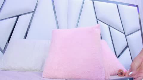 Aura online show from 22, 1, 2025