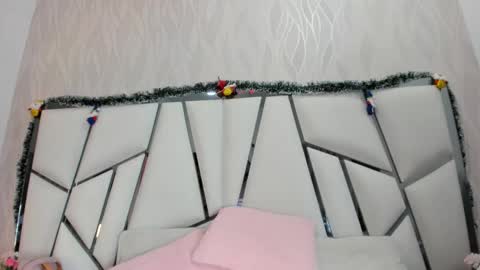 Aura online show from 16, 12, 2025