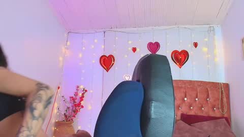 Snapshot of _aurora_moon chatting on 11, 2, 2025 Aurora online show from 11, 2, 2025