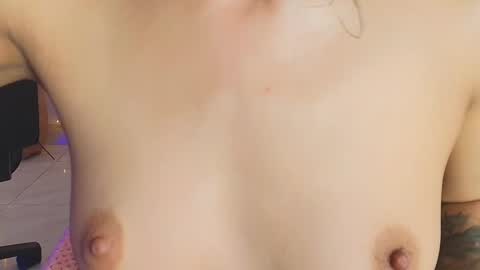 Snapshot of _aurora_moon chatting on 21, 2, 2025 Aurora online show from 21, 2, 2025